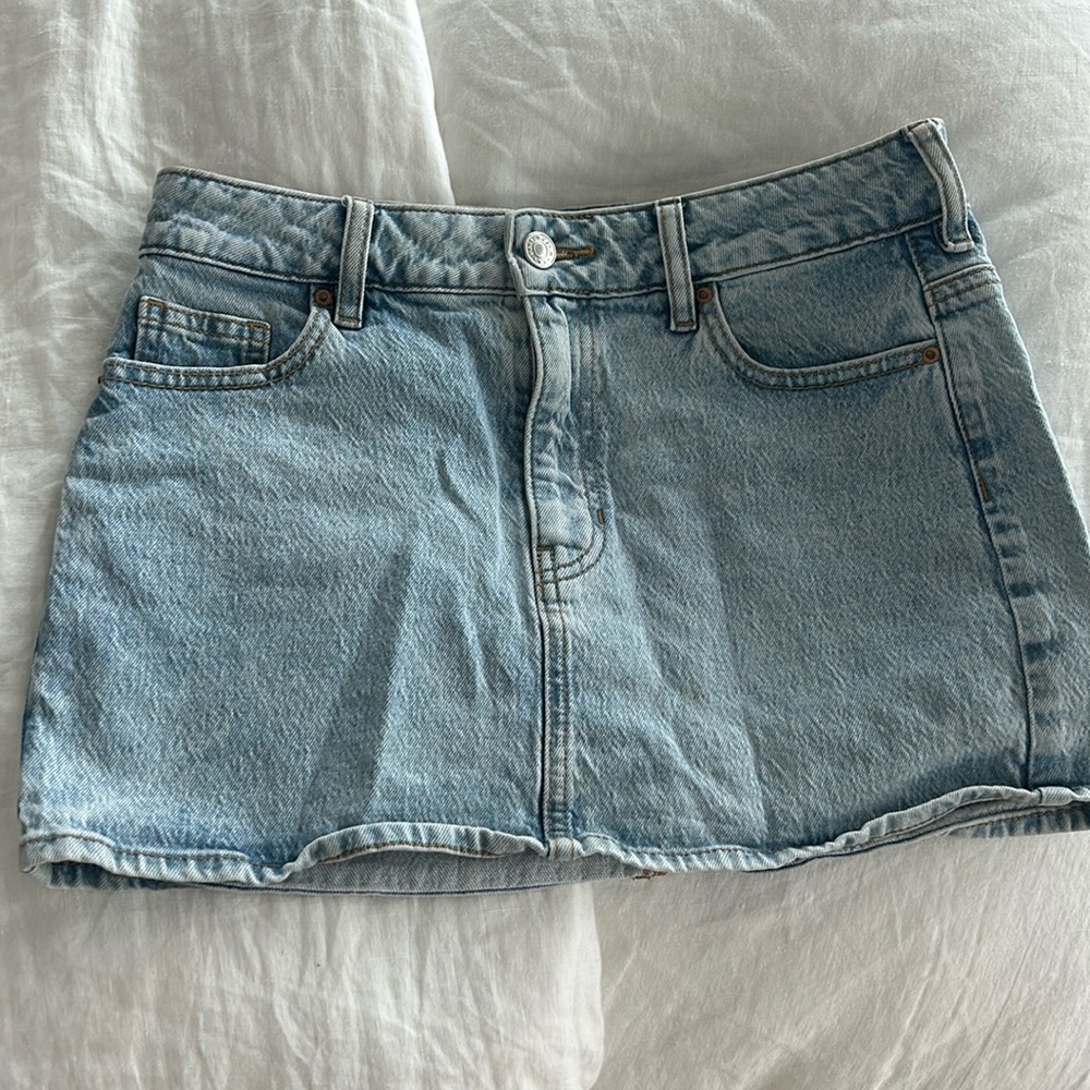 jean skirt worn 2 times but great conditioning
